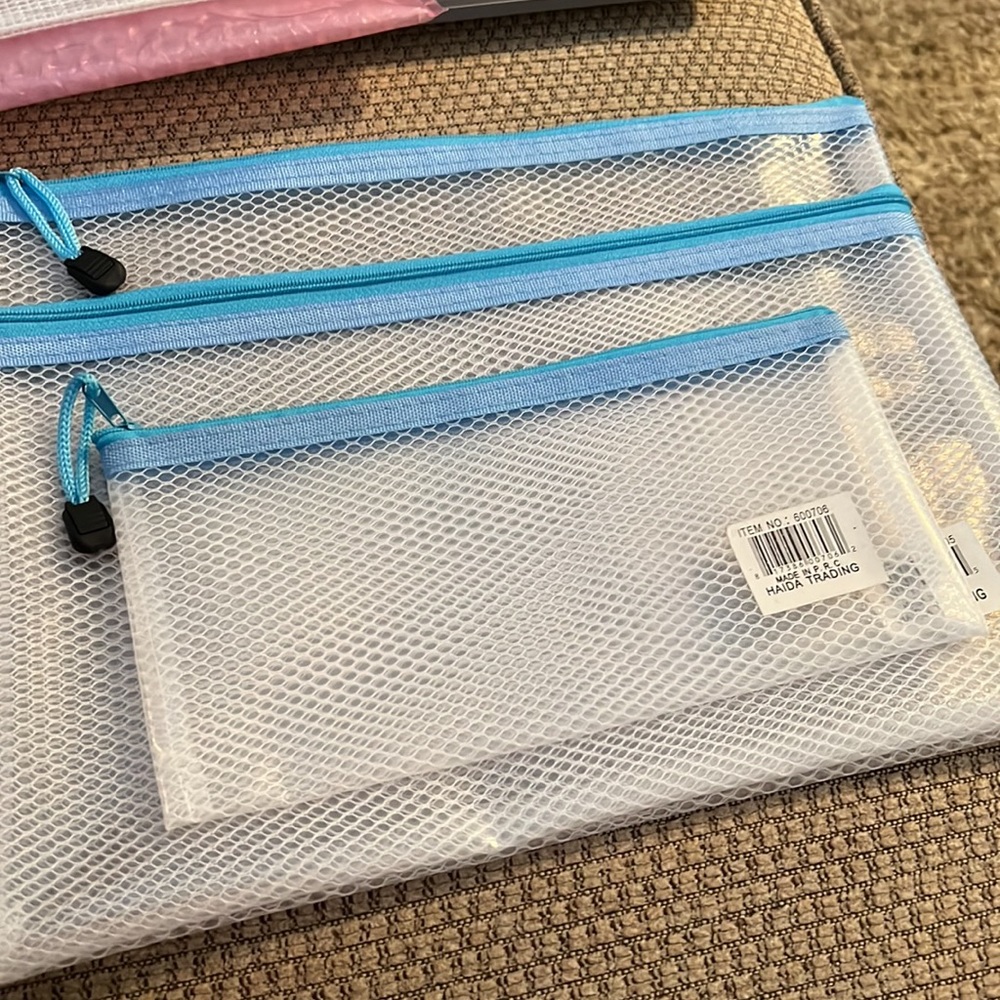 Zip Pockets - Picture 5 of 5